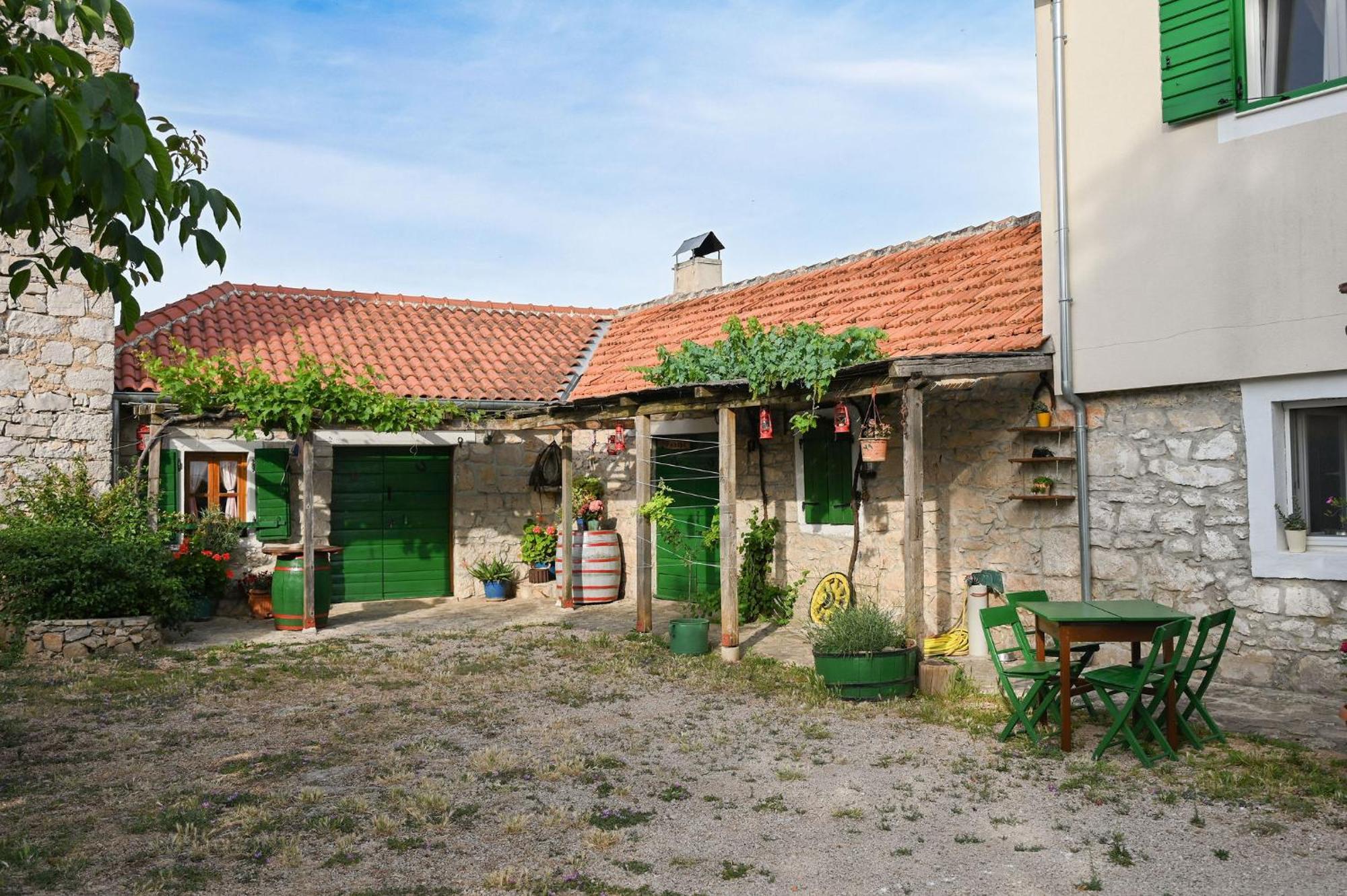 Marcelovi Dvori Bed and Breakfast Pirovac Buitenkant foto